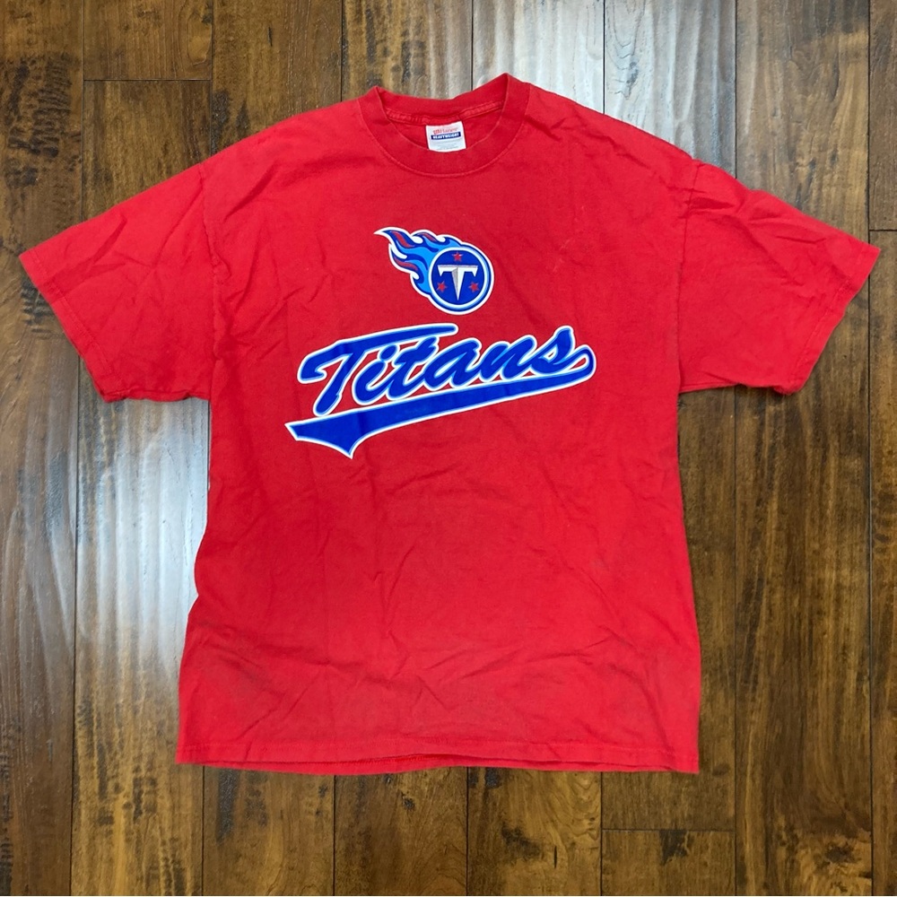 TENNESSEE TITANS Shirt Vintage Retro Design Red NFL Hanes VTG Size XL